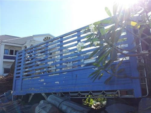 ขาย---------กระบะ-------------สแตนเลสแท้ ของรถบรรทุก 6 ล้อ