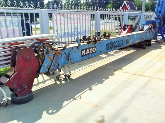 บูมรถเครน 11 ตัน KATO NK110H พร้อมกระบอกยืดบูม บูมรถเครน 11 ตัน KATO NK110H พร้อมกระบอกยืดบูม