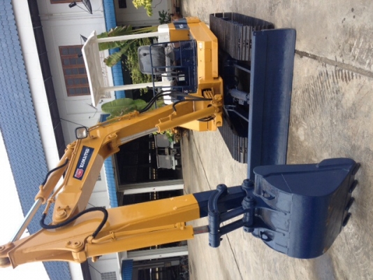 รถขุด KOMATSU PC40-6 มือสอง นำเข้าจากญี่ปุ่น ทำสีใหม่