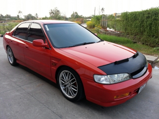 รถสวย พร้อมใช้ แก๊สหัวฉีดประหยัด