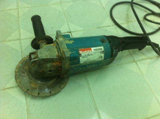 หินเจียรขนาด7นิ้วMakitaรุ่น9607NB สภาพดี ราคาถูกๆ