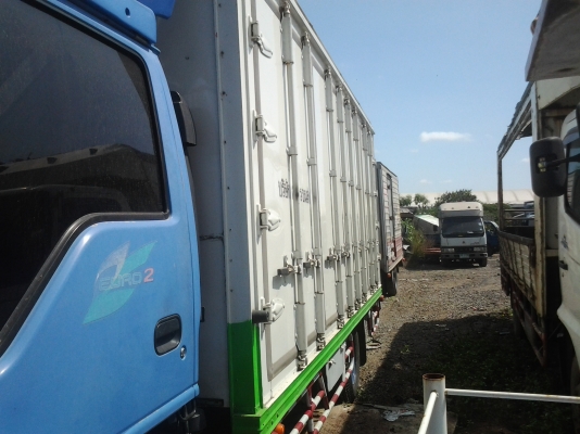 ขายตู้แห้งติดกับรถหกล้อNQRอีซูซุลดแล้วเหลือ50000บาท ขายตู้แห้งติดกับรถหกล้อNQRอีซูซุลดแล้วเหลือ50000บาท