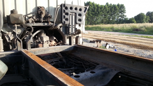 Hino sumo 227  ราคาคุยกันได้ครับ เก็บหัวเก๋ง กับกระบะหน่อยก็สวยละครับ (จองแล้วนะครับพรุ่งนี้เย็น จะแจ้งอีกทีนึง)