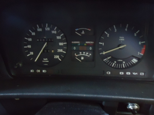 ขายรถยนต์ BMW520I พร้อมเล่มทะเบียน และเอกสารพร้อมโอน 40,000.- ขายรถยนต์ BMW520I พร้อมเล่มทะเบียน และเอกสารพร้อมโอน 40,000.-