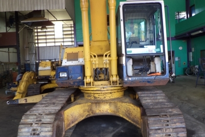 PC200-5-65620 รถขุด KOMATSUรถจากญี่ปุ่นครับ