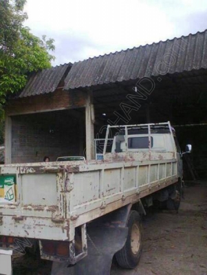 รถ 6 ล้อขนาดกระบะยาว 5.50 เมตร ยี่ห้อ HINO FC 120 แรงม้า รุ่นกระจกไฟฟ้า ปี 2536 รถ 6 ล้อขนาดกระบะยาว 5.50 เมตร ยี่ห้อ HINO FC 120 แรงม้า รุ่นกระจกไฟฟ้า ปี 2536