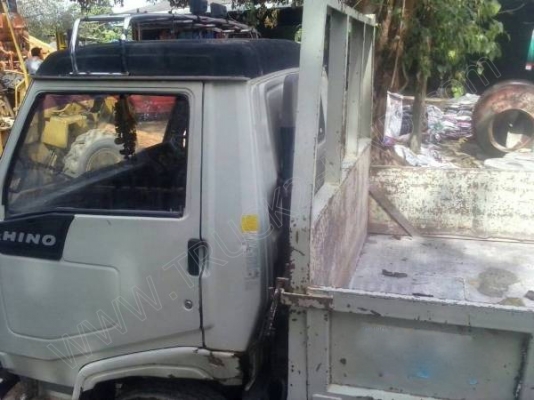รถ 6 ล้อขนาดกระบะยาว 5.50 เมตร ยี่ห้อ HINO FC 120 แรงม้า รุ่นกระจกไฟฟ้า ปี 2536 รถ 6 ล้อขนาดกระบะยาว 5.50 เมตร ยี่ห้อ HINO FC 120 แรงม้า รุ่นกระจกไฟฟ้า ปี 2536