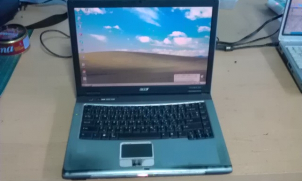 ขายโน้ตบุค acer travelmater 2400 .