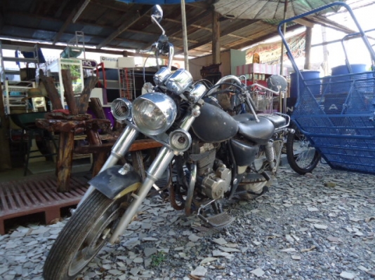 ขายชอปเปอร์ ทอร์นาโด 150cc สภาพดีใช้งานดี สตาร์ทมือครั้งเดียวติด เสียงดังไพเราะ พร้อมเล่มทะเบียน  ราคาลดแล้ว 10,000.-