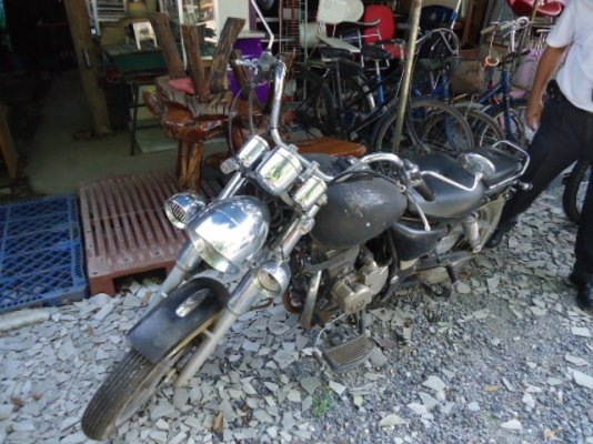 ขายชอปเปอร์ ทอร์นาโด 150cc สภาพดีใช้งานดี สตาร์ทมือครั้งเดียวติด เสียงดังไพเราะ พร้อมเล่มทะเบียน  ราคาลดแล้ว 10,000.-