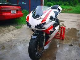 รับสั่งประกอบ Cbr400 Vfr Nc30 Nc35 จัดไฟแนนท์ได้เลือกสีเลือกลายเลือกแฟริ่งได้