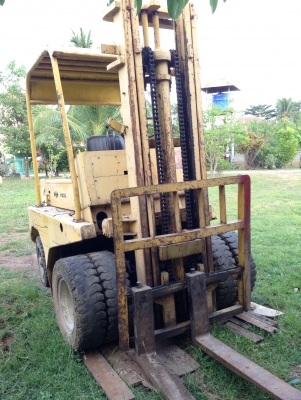 ขายรถFolklift ดีเซล โคมัตสุ FD35 ยกได้5ตัน ตามสภาพ