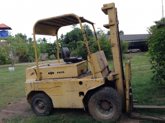 ขายรถFolklift ดีเซล โคมัตสุ FD35 ยกได้5ตัน ตามสภาพ