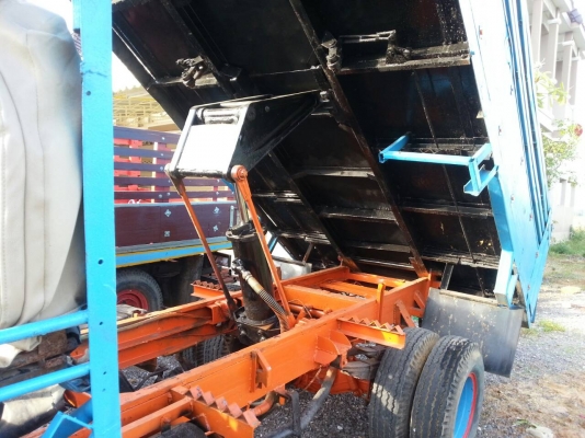 อีแต๋น 6 ล้อ ดั้ม.............จ้า