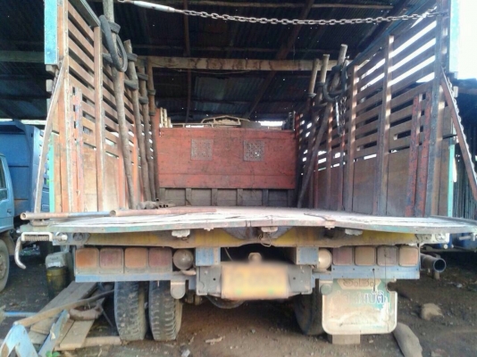 ขายรถบรรทุกสิบล้อหน้ายาว เครื่อง J - 165 แรง 2 เพลากระบะไม่ดั๊มพ์ สโลจีบ พวงมาลัยพาวเวอร์ ทะเบียนเต็ม