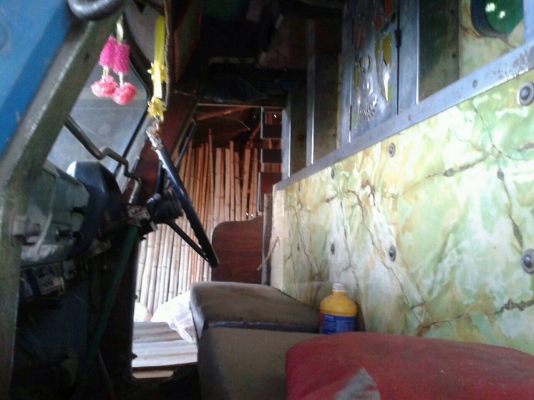 ขายรถบรรทุกสิบล้อหน้ายาว เครื่อง J - 165 แรง 2 เพลากระบะไม่ดั๊มพ์ สโลจีบ พวงมาลัยพาวเวอร์ ทะเบียนเต็ม