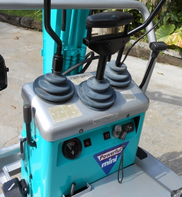 ขายรถขุดKOBELCO SK007-2 เก่านอกปรับสภาพแล้วพร้อมใช้