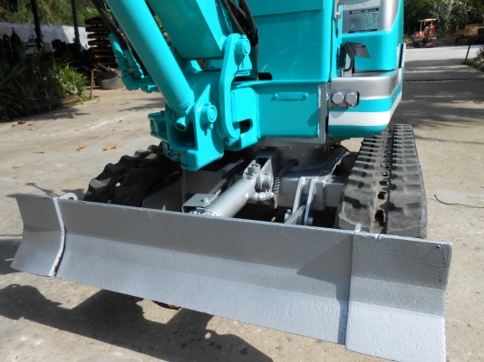 ขายรถขุดKOBELCO SK007-2 เก่านอกปรับสภาพแล้วพร้อมใช้