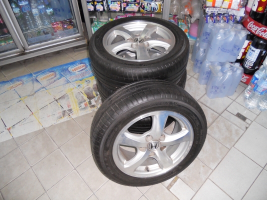 ยางพร้อมแม็ค รถยนต์ HONDA CIVIC