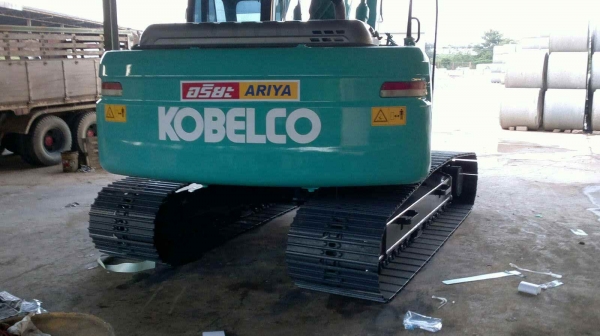 Kobelco SK200 Mark 8 YN12 4xxx Hr. เก็บสีใหม่ พร้อมใช้ Kobelco SK200 Mark 8 YN12 4xxx Hr. เก็บสีใหม่ พร้อมใช้