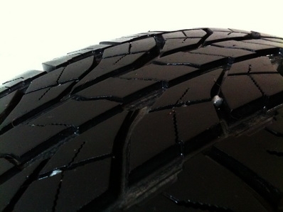 แม็กซ์ Toyota Fortuner 16 นิ้ว พร้อมยางดอกเพียบYokohama 265-70-16 ปี 10ปลายปี  PCD 6 รู 139.7