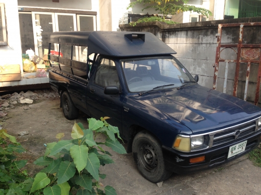 Toyota Hilux Mighty-x ปี 1991 สภาพพร้อมใช้ ราคากันเองครับ