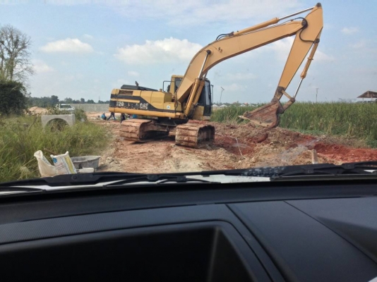 แบคโฮ CAT 320 V1 ไฟฟ้าครบ เอกสารเล่มทะเบียน รถทำงานอยู่