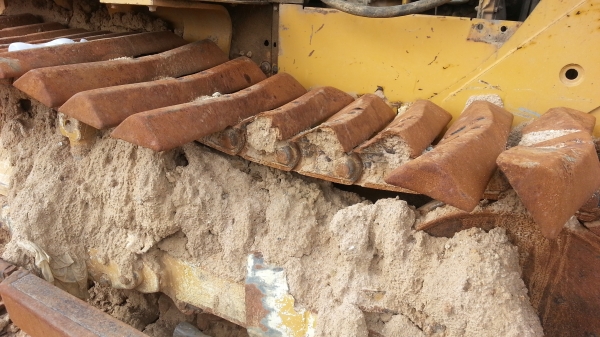 ขายด่วน รถแทรกเตอร์ CAT D4E หลุดมัดจำ ขายด่วน รถแทรกเตอร์ CAT D4E หลุดมัดจำ