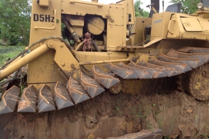 ขายรถแทรกเตอร์ H5Dz ตีนเป็ด เกียร์ตัด เครื่องดี สภาพ