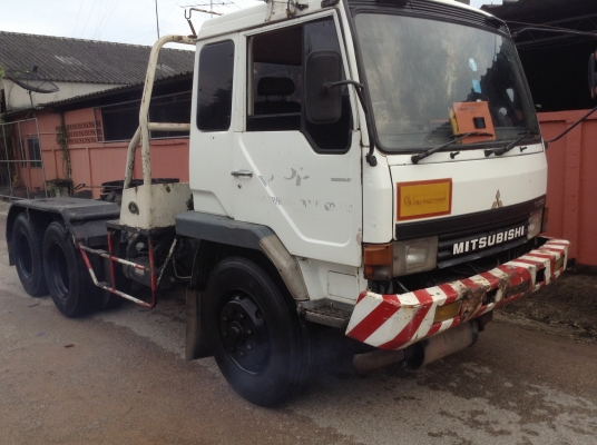 Mitsubishi 10ล้อ 2เพลา หัวลาก