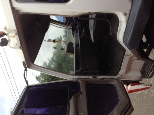 Mitsubishi 10ล้อ 2เพลา หัวลาก