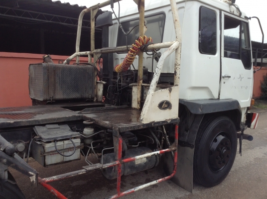 Mitsubishi 10ล้อ 2เพลา หัวลาก