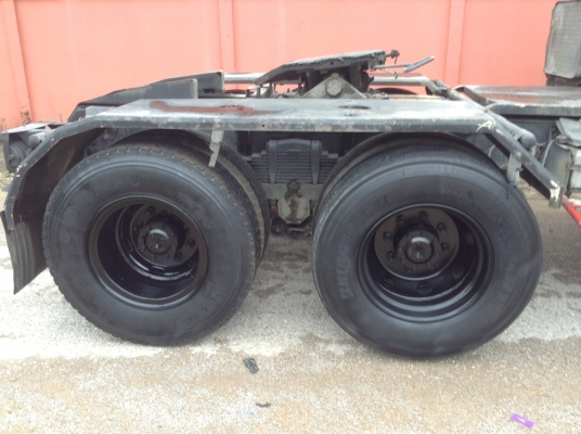 Mitsubishi 10ล้อ 2เพลา หัวลาก