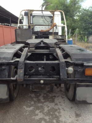 Mitsubishi 10ล้อ 2เพลา หัวลาก