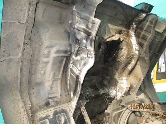 ISUZU-FTR-32N-R-เครื่อง6HE1-195-7,20เมตร-มีลิฟท้าย