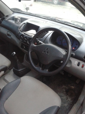 เก๋ง MITSUBISHI เก๋ง MITSUBISHI