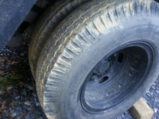 รถฮีโน่ 6 ล้อ ตู้แห้ง 115 แรงม้า ปี 42 สนใจติดต่อ 081 - 6079515 รถฮีโน่ 6 ล้อ ตู้แห้ง 115 แรงม้า ปี 42 สนใจติดต่อ 081 - 6079515