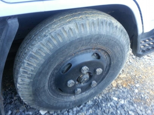 รถฮีโน่ 6 ล้อ ตู้แห้ง 115 แรงม้า ปี 42 สนใจติดต่อ 081 - 6079515 รถฮีโน่ 6 ล้อ ตู้แห้ง 115 แรงม้า ปี 42 สนใจติดต่อ 081 - 6079515