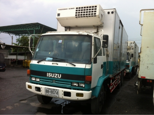 รถตู้เย็น10ล้ออีซูซุ175hp