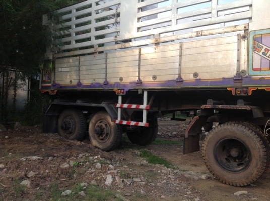 หางลาก 12 ล้อ 3 เพลา