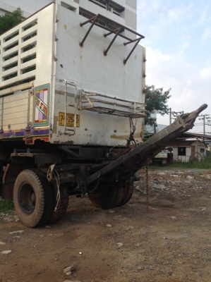 หางลาก 12 ล้อ 3 เพลา