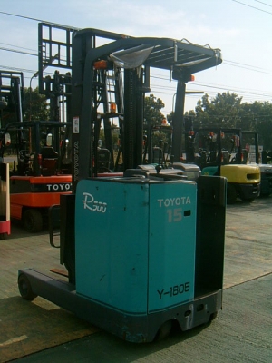 FORKLIFT USED