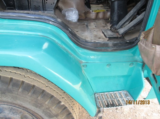 ISUZU-FTR-11NY--เครื่อง-195--เบรคทิฟฟี่7,20เมตร-มีลิฟท้าย