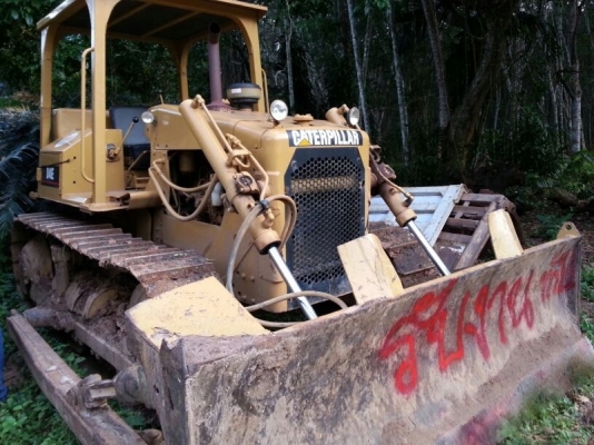 รถแทรกเตอร์ D4E สนใจติดต่อ 081 - 6079515 รถแทรกเตอร์ D4E สนใจติดต่อ 081 - 6079515