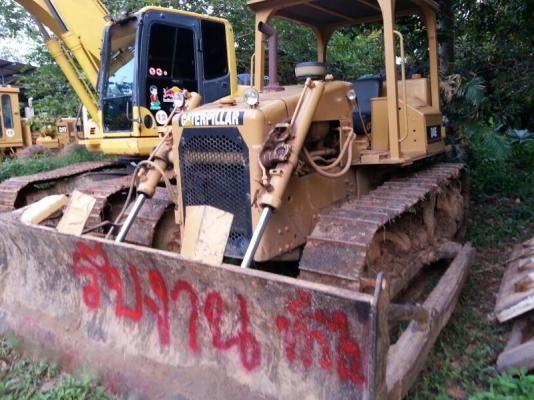 รถแทรกเตอร์ D4E สนใจติดต่อ 081 - 6079515 รถแทรกเตอร์ D4E สนใจติดต่อ 081 - 6079515