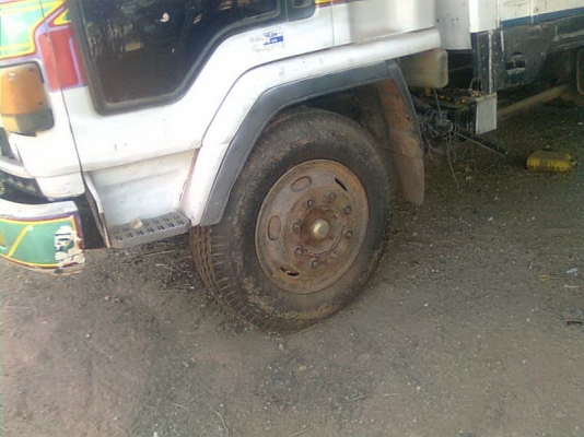 ขาย6ล้อใหญ่ FRR 175แรงม้า กระบะยาว6เมตร