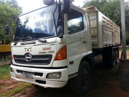 รถฮีโน่ 10 ล้อดั้ม FM1J 260 แรงม้า ปี 49  สนใจติ ดต่อ 081 - 6079515