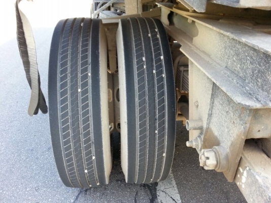 รถฮีโน่ 10 ล้อดั้ม 380 แรงม้า ปี 55 ( ขายแม่ลูก ) ( รถวิ่ง 3x,xxx กม. ) สนใจติดต่อ 081 - 6079515 รถฮีโน่ 10 ล้อดั้ม 380 แรงม้า ปี 55 ( ขายแม่ลูก ) ( รถวิ่ง 3x,xxx กม. ) สนใจติดต่อ 081 - 6079515