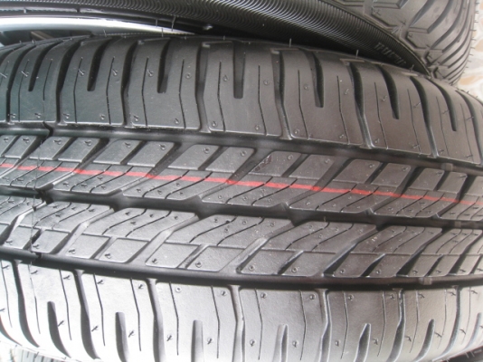 ขายกะทะล้อป้ายแดง Honda Jazz 15 4รู100 ยางปี13 สีและตุ่มที่หน้ายางมีอยู่ทุกเส้นครับ สนใจติดต่อเล็กคลองสาม (081-3747940)