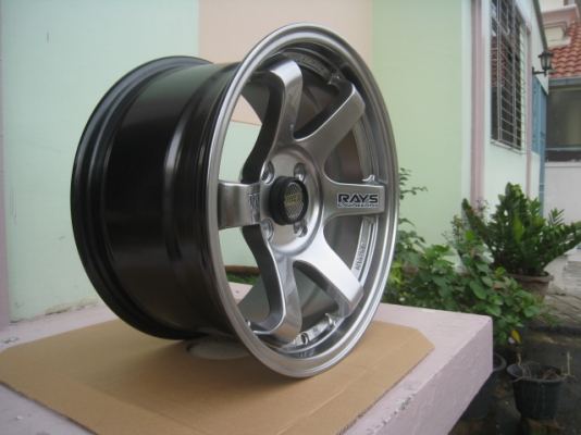 ขายล้อแม็กใหม่ te37 15"x8" et20 4 รู 100 สีไฮเปอร์แบล็คพร้อมจุ๊ปเรย์ 1 ชุด สนใจติดต่อเล็กคลองสาม (081-3747940)